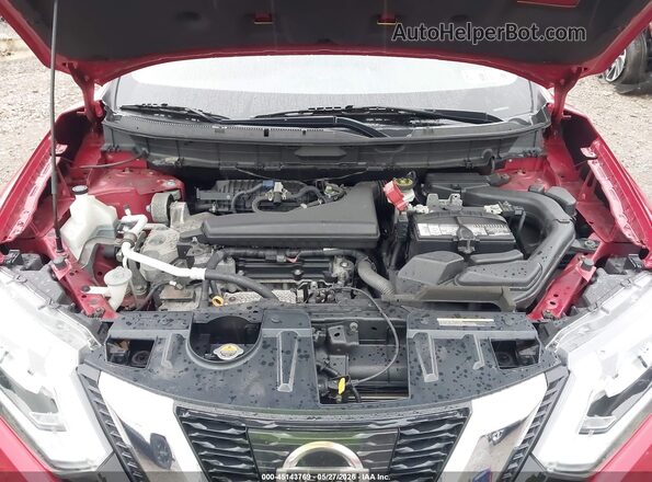 JN8AT2MV1HW251104 2017 NISSAN ROGUE Красный Вид сзади