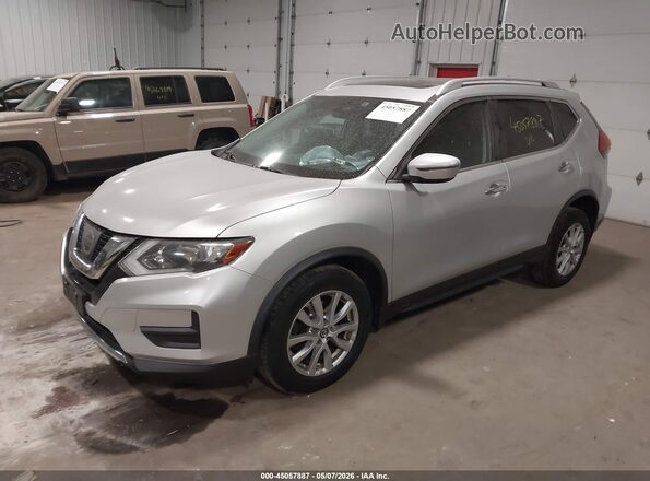 JN8AT2MV2HW285763 2017 NISSAN ROGUE Серебряный Передняя левая четверть
