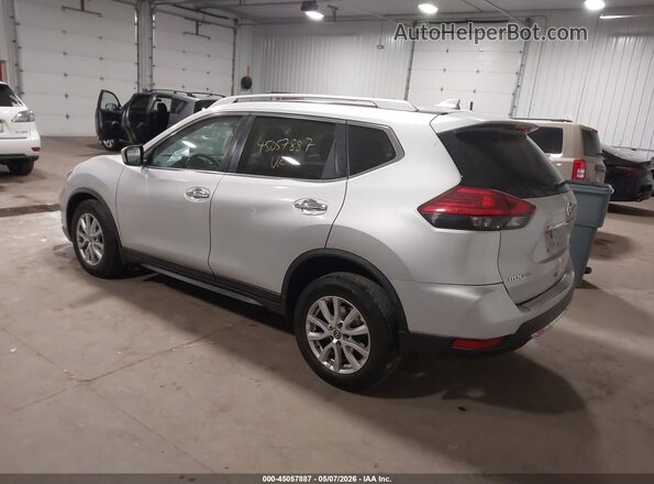 JN8AT2MV2HW285763 2017 NISSAN ROGUE Серебряный Задняя левая четверть
