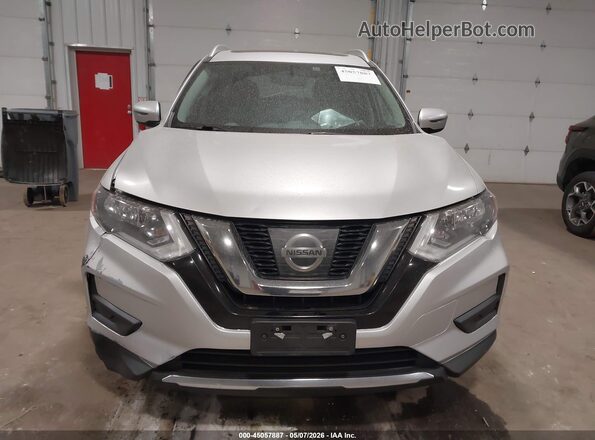 JN8AT2MV2HW285763 2017 NISSAN ROGUE Серебряный Вид щитка приборов