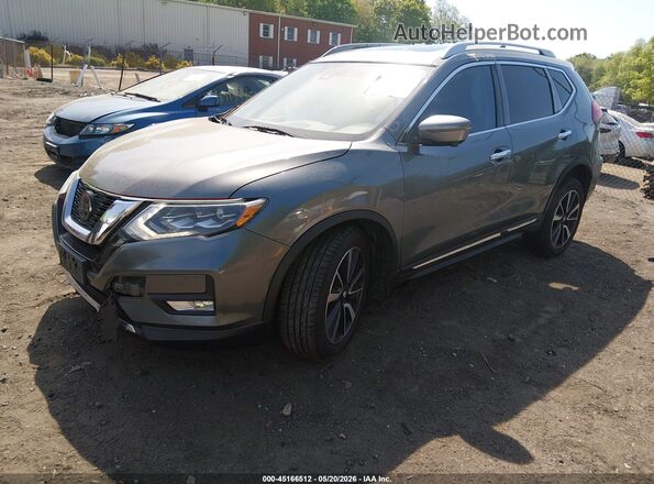 JN8AT2MV2JW310456 2018 NISSAN ROGUE Серый Передняя левая четверть