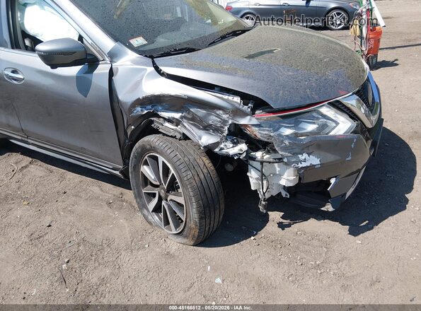 JN8AT2MV2JW310456 2018 NISSAN ROGUE Серый Вид спереди