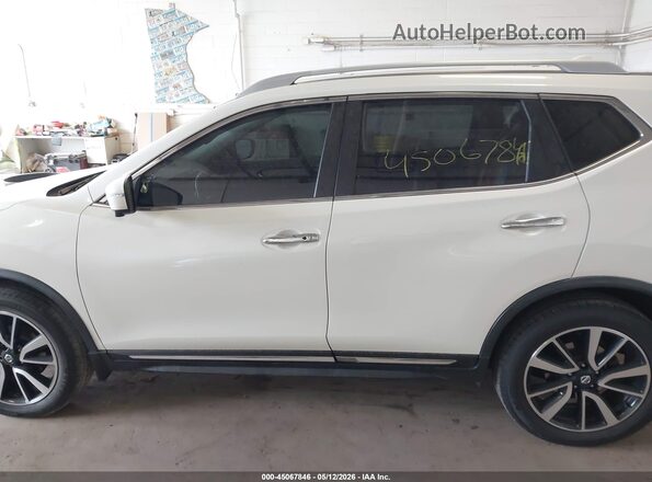 JN8AT2MV5JW304876 2018 NISSAN ROGUE White სალონის 360-გრადუსიანი ხედი