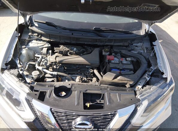 JN8AT2MV8HW277604 2017 NISSAN ROGUE Серебряный Вид сзади