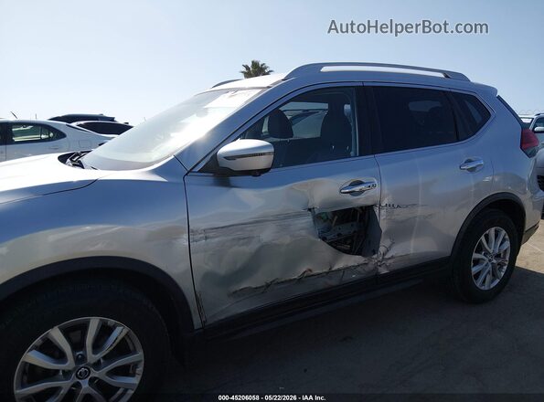 JN8AT2MV8HW277604 2017 NISSAN ROGUE Серебряный 