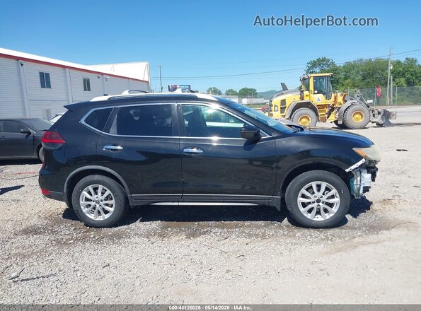 JN8AT2MV8LW131471 2020 NISSAN ROGUE Black Rear interior view
