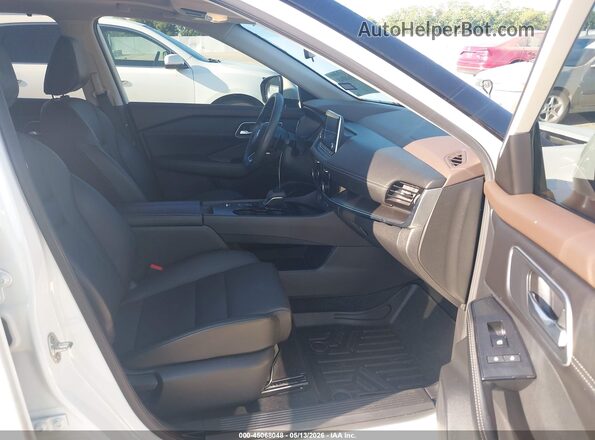 JN8AT3BA3MW017515 2021 NISSAN ROGUE White Front interior view