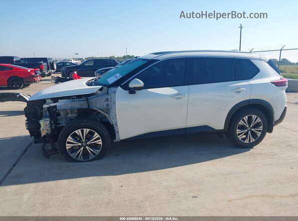 JN8AT3BA3MW017515 2021 NISSAN ROGUE White 360 interior view
