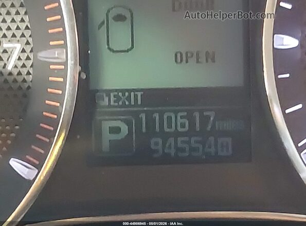 JN8AY2NC7H9506173 2017 NISSAN ARMADA Gray 