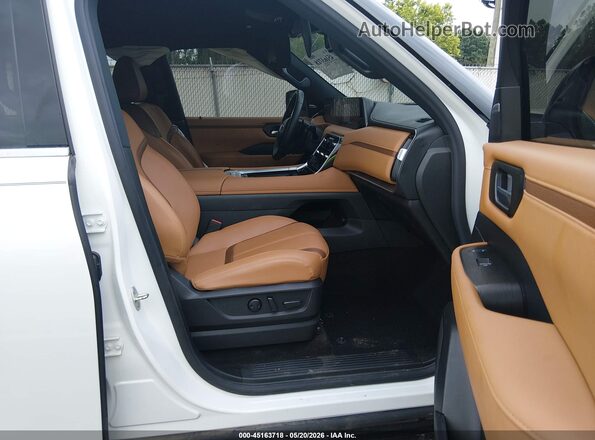 JN8AY3BAXS9001664 2025 NISSAN ARMADA White Widok wnętrza z przodu