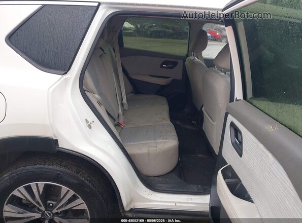 JN8BT3BA6PW421238 2023 NISSAN ROGUE White Widok naklejki z numerem VIN