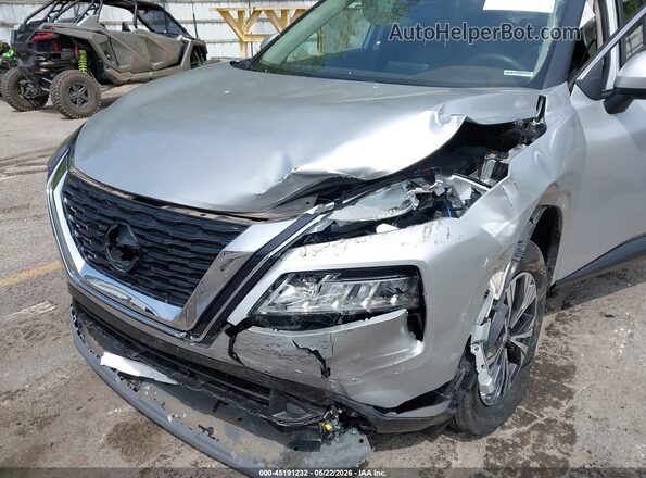JN8BT3BB0PW357058 2023 NISSAN ROGUE Silver Front view
