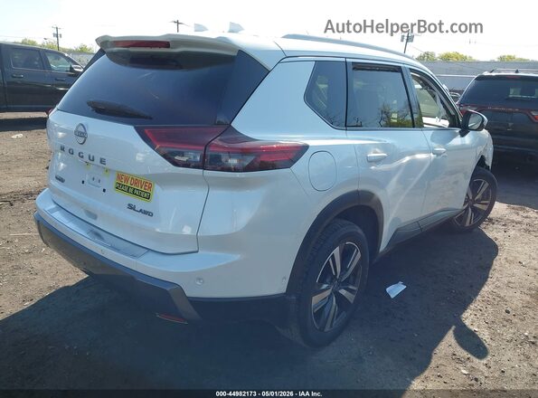JN8BT3CB3SW420547 2025 NISSAN ROGUE White Trasero derecho