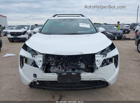 JN8BT3DD3SW301784 2025 NISSAN ROGUE White Սալոնի հետևի տեսք