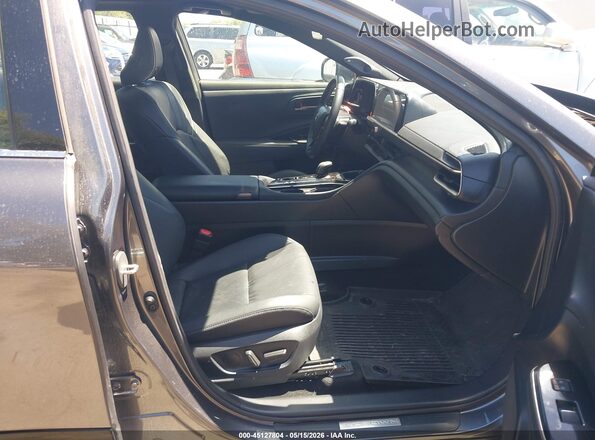 JTDAAAAF4R3022475 2024 TOYOTA CROWN Серый Вид салона спереди