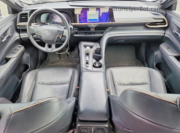 JTDAAAAF5P3016875 2023 TOYOTA CROWN White Vista del salpicadero