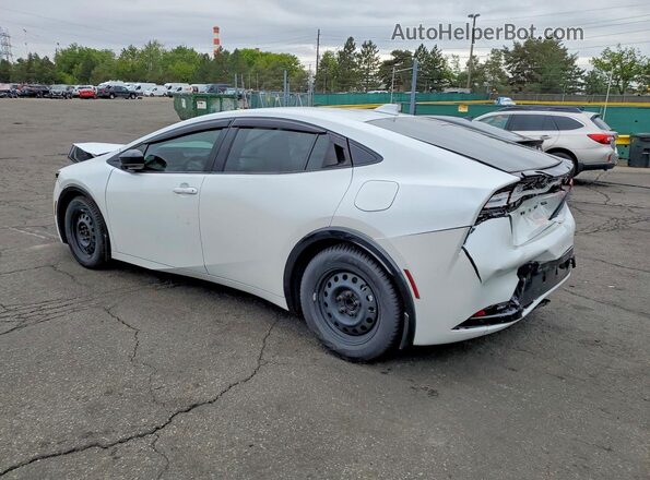 JTDACAAU6R3033387 2024 TOYOTA PRIUS White 