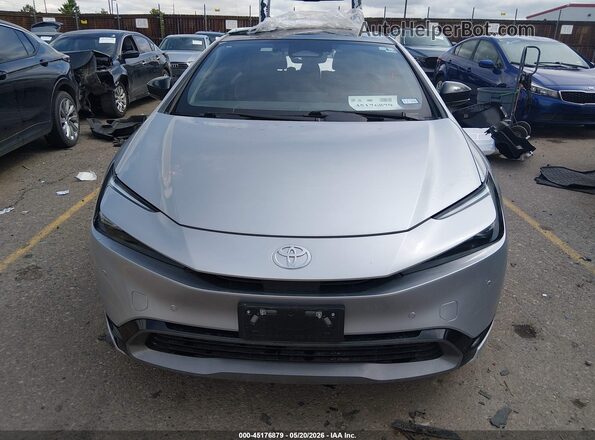 JTDADABU9R3021052 2024 TOYOTA PRIUS Silver უკანა სალონის ხედი