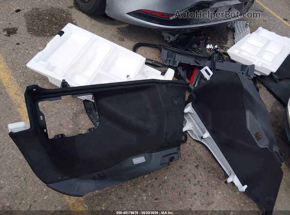 JTDADABU9R3021052 2024 TOYOTA PRIUS Silver ხელსაწყოთა პანელის ხედი