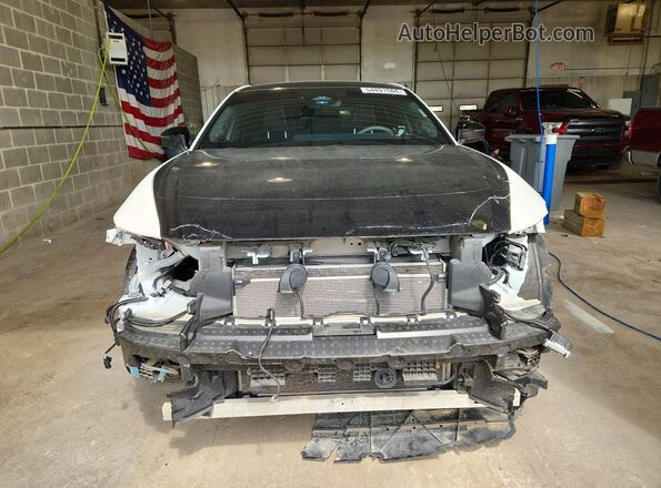 JTDAFAAF9R3005270 2024 TOYOTA CROWN Белый Вид спереди