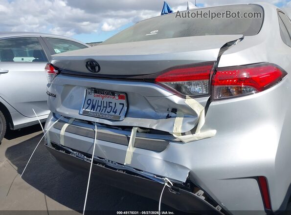 JTDB4MEE1T3034587 2026 TOYOTA COROLLA Silver Widok z przodu