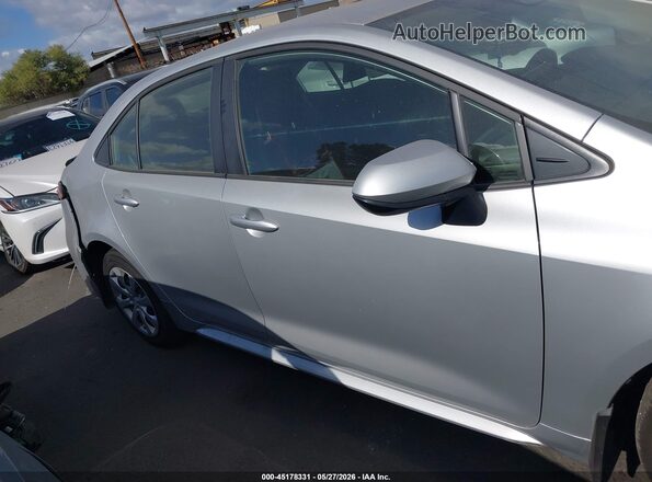 JTDB4MEE1T3034587 2026 TOYOTA COROLLA Silver Widok wnętrza 360 stopni