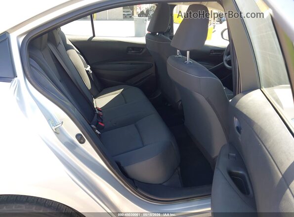 JTDB4MEE3S3032046 2025 TOYOTA COROLLA Silver Widok naklejki z numerem VIN
