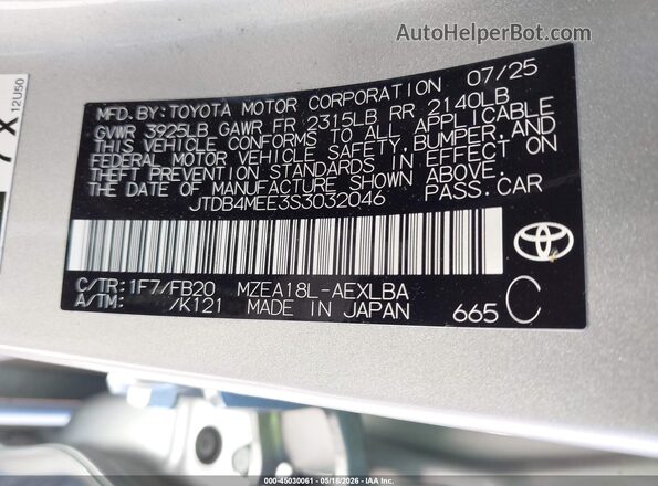 JTDB4MEE3S3032046 2025 TOYOTA COROLLA Silver Widok komory silnika