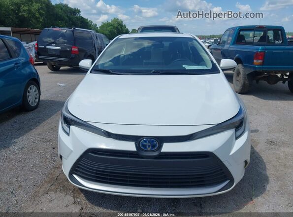 JTDBCMFE0RJ033386 2024 TOYOTA COROLLA White Vista del cuadro de instrumentos