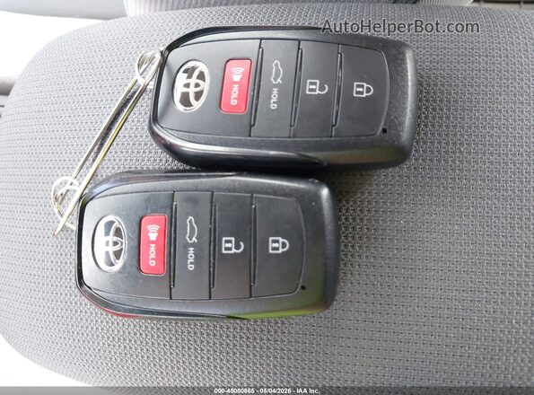 JTDBCMFE1S3077844 2025 TOYOTA LL Красный Вид панели приборов