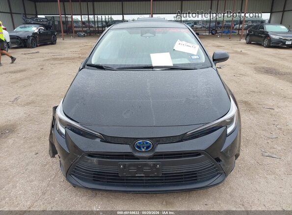 JTDBCMFE2S3069137 2025 TOYOTA COROLLA Black Սալոնի հետևի տեսք