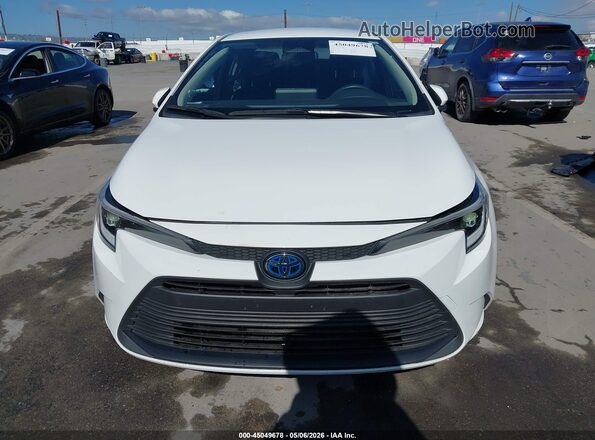 JTDBCMFE4PJ011808 2023 TOYOTA LL Белый Вид щитка приборов