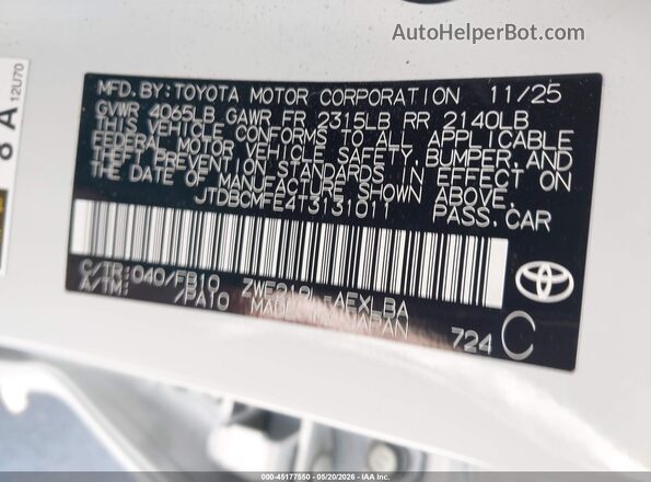 JTDBCMFE4T3131011 2026 TOYOTA COROLLA HYBRID White Vista del compartimento del motor