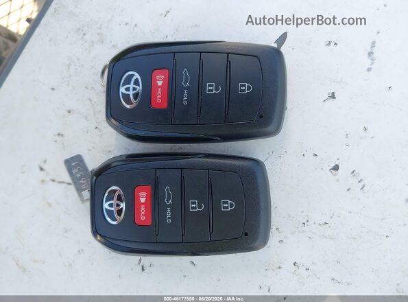 JTDBCMFE4T3131011 2026 TOYOTA COROLLA HYBRID White Vista del salpicadero