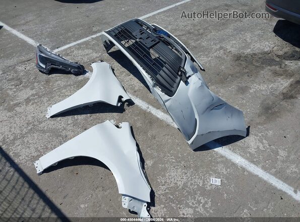 JTDBCMFE5R3038720 2024 TOYOTA LL White 