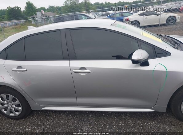 JTDBCMFEXR3028703 2024 TOYOTA COROLLA Silver Սալոնի հետևի տեսք