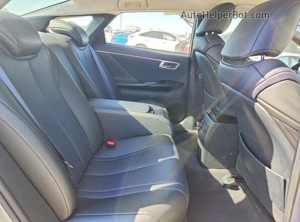 JTDBVRBD2KA007270 2019 TOYOTA MIRAI Silver Հետևի նստատեղերի տեսք