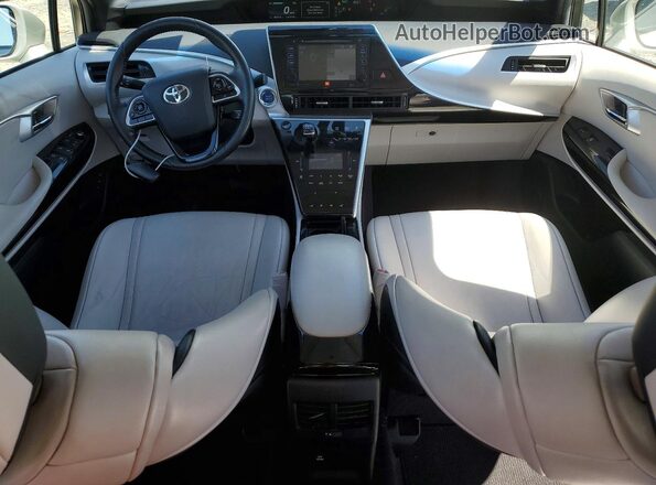 JTDBVRBD7HA003496 2017 TOYOTA MIRAI Silver Widok deski rozdzielczej
