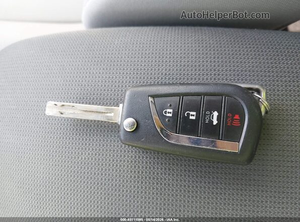 JTDEPMAE7NJ224189 2022 TOYOTA LL Light Blue Вид панели приборов