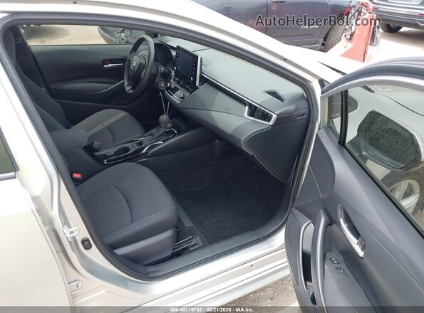 JTDEPRAE5LJ061939 2020 TOYOTA COROLLA Silver Սալոնի դիմացի տեսք