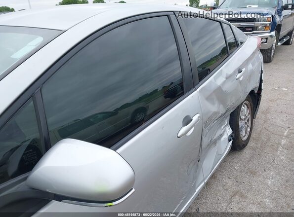JTDKAMFP9M3190466 2021 TOYOTA PRIUS PRIME Silver Front view