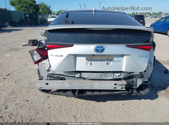 JTDKAMFUXM3135479 2021 TOYOTA PRIUS Серебряный Вид спереди