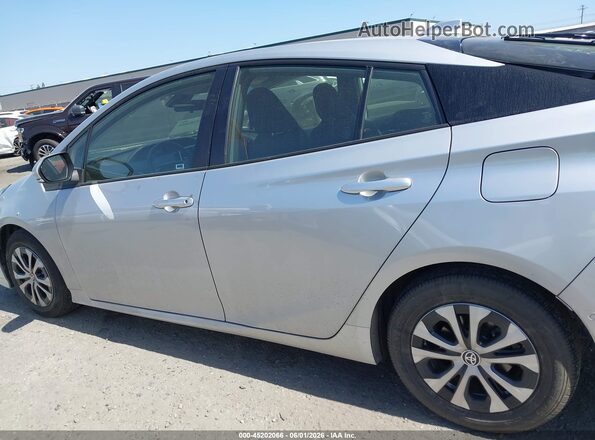 JTDKAMFUXN3186384 2022 TOYOTA PRIUS Silver სალონის 360-გრადუსიანი ხედი