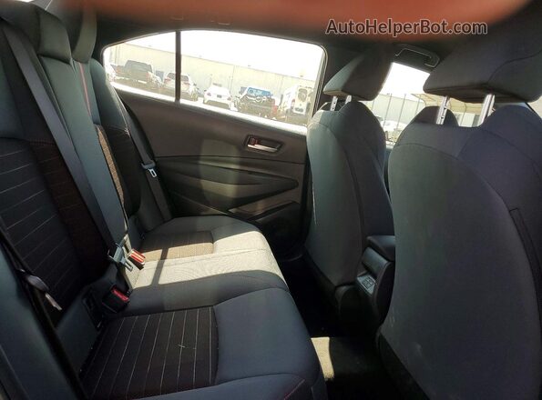JTDP4MCE4T3527902 2026 TOYOTA COROLLA Red Widok tylnych siedzeń