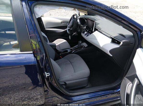 JTDS4RCE7LJ040860 2020 TOYOTA COROLLA Синий Вид салона спереди