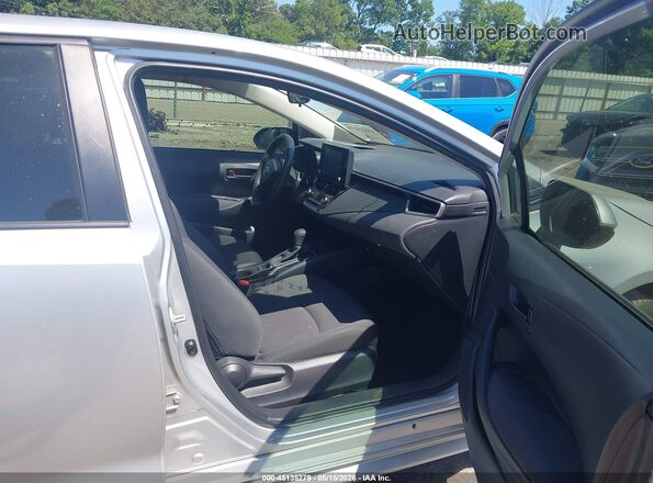 JTDVPMAE2N3007847 2022 TOYOTA COROLLA Серебряный Вид салона спереди