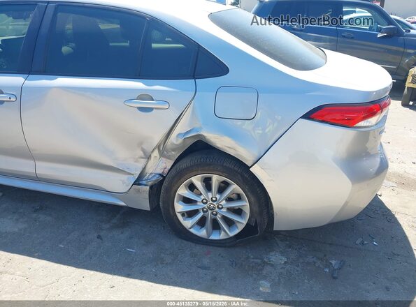 JTDVPMAE2N3007847 2022 TOYOTA COROLLA Серебряный Вид спереди