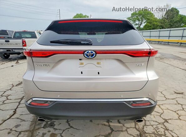 JTEAAAAH1PJ149657 2023 TOYOTA VENZA Silver Widok z tyłu