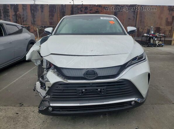 JTEAAAAH9PJ146019 2023 TOYOTA VENZA White 