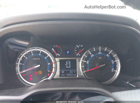JTEBU5JR1J5551707 2018 TOYOTA 4RUNNER White Vista de los asientos traseros